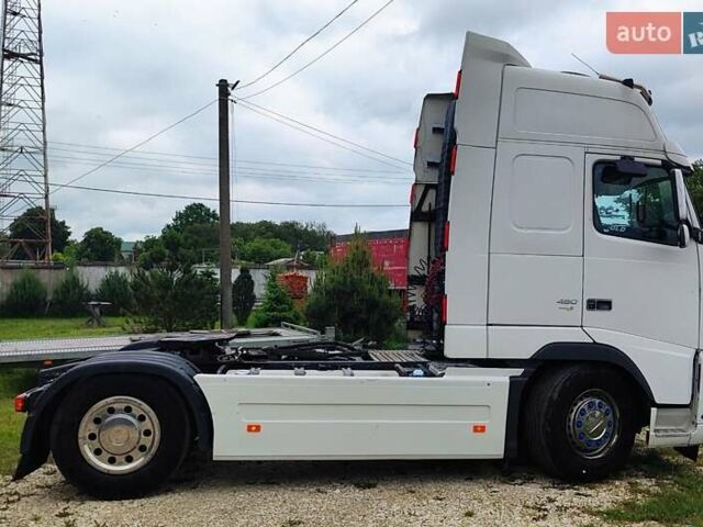Белый Вольво FH 13, объемом двигателя 12.8 л и пробегом 1000 тыс. км за 15800 $, фото 5 на Automoto.ua