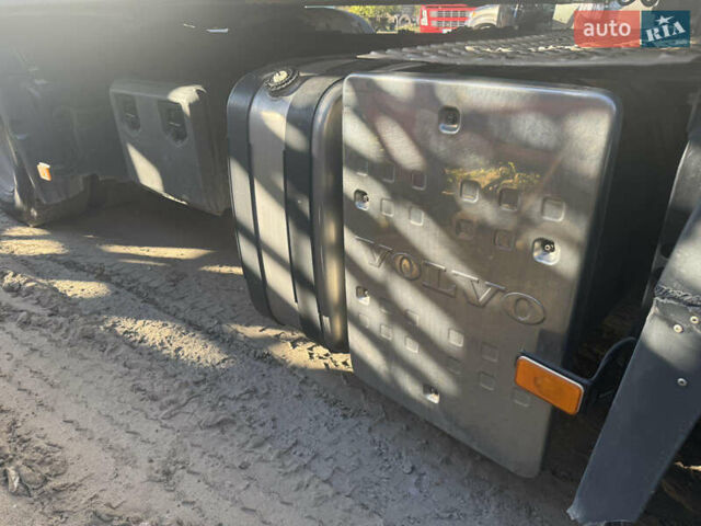 Вольво FH 13 2008 в Ивано-Франковске на Automoto.ua Белый Вольво FH 13, объемом двигателя 12.78 л и пробегом 790 тыс. км за 13955 $, фото 7 на Automoto.ua