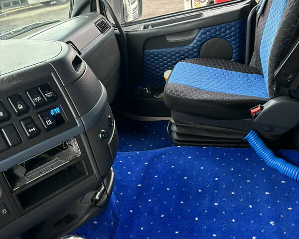 Белый Вольво FH 13, объемом двигателя 12.9 л и пробегом 1 тыс. км за 18500 $, фото 6 на Automoto.ua