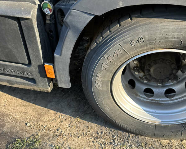 Белый Вольво FH 13, объемом двигателя 0 л и пробегом 750 тыс. км за 23500 $, фото 8 на Automoto.ua