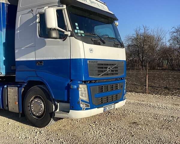 Белый Вольво FH 13, объемом двигателя 12.78 л и пробегом 10 тыс. км за 17500 $, фото 1 на Automoto.ua