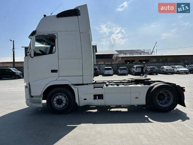 Білий Вольво FH 13, об'ємом двигуна 12.78 л та пробігом 1 тис. км за 13900 $, фото 6 на Automoto.ua