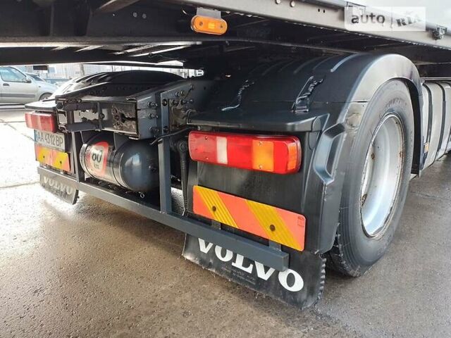 Белый Вольво FH 13, объемом двигателя 13 л и пробегом 612 тыс. км за 35000 $, фото 4 на Automoto.ua