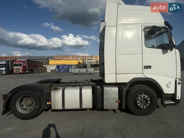 Белый Вольво FH 13, объемом двигателя 12.6 л и пробегом 1 тыс. км за 15500 $, фото 1 на Automoto.ua