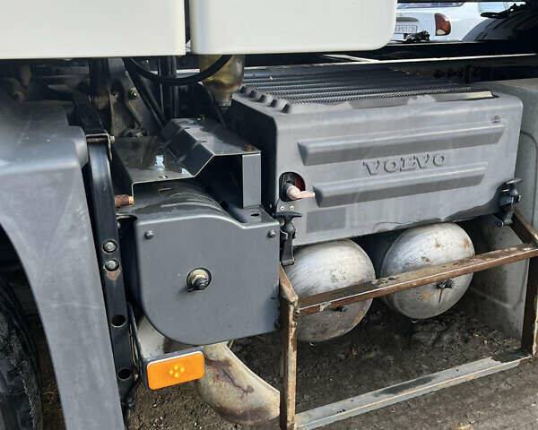 Белый Вольво FH 13, объемом двигателя 12.6 л и пробегом 1 тыс. км за 26000 $, фото 18 на Automoto.ua