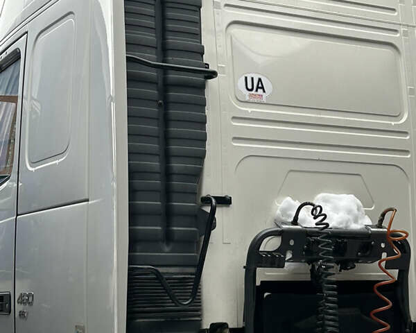 Білий Вольво FH 13, об'ємом двигуна 12.9 л та пробігом 1 тис. км за 13500 $, фото 1 на Automoto.ua
