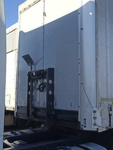 Белый Вольво FH 13, объемом двигателя 12.9 л и пробегом 200 тыс. км за 23500 $, фото 10 на Automoto.ua