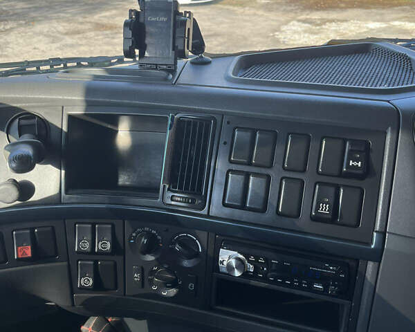 Белый Вольво FH 13, объемом двигателя 12.6 л и пробегом 1 тыс. км за 26000 $, фото 12 на Automoto.ua