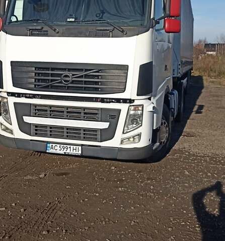 Белый Вольво FH 13, объемом двигателя 12.9 л и пробегом 200 тыс. км за 23500 $, фото 22 на Automoto.ua