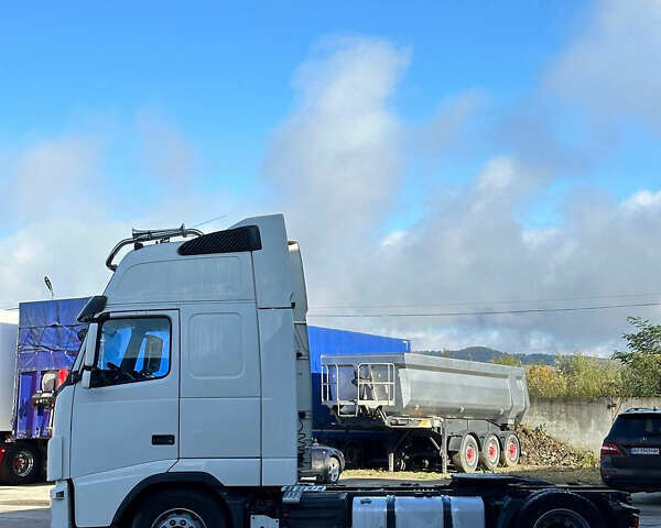 Белый Вольво FH 13, объемом двигателя 0 л и пробегом 1 тыс. км за 17000 $, фото 3 на Automoto.ua