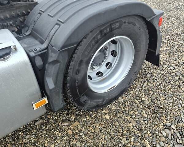 Белый Вольво FH 13, объемом двигателя 12.78 л и пробегом 700 тыс. км за 27841 $, фото 19 на Automoto.ua