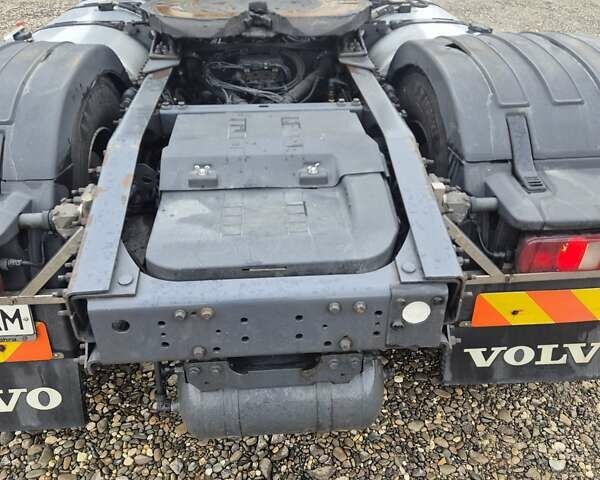 Белый Вольво FH 13, объемом двигателя 12.78 л и пробегом 700 тыс. км за 27841 $, фото 17 на Automoto.ua