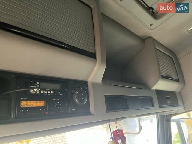 Белый Вольво FH 13, объемом двигателя 12.78 л и пробегом 830 тыс. км за 23000 $, фото 1 на Automoto.ua