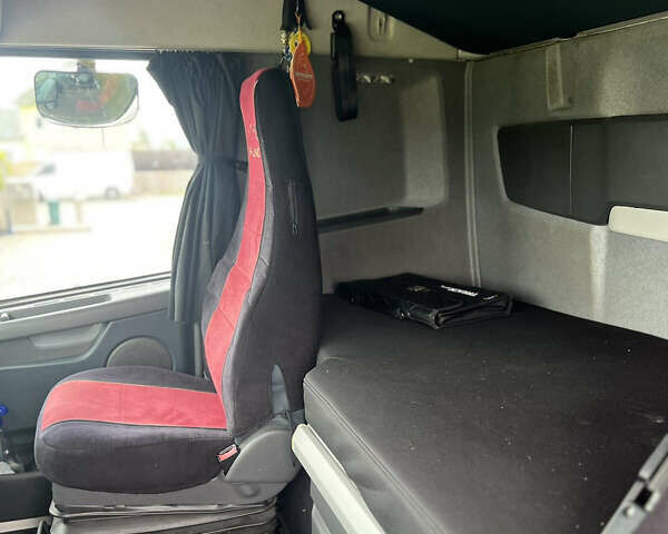 Белый Вольво FH 13, объемом двигателя 12.9 л и пробегом 1 тыс. км за 18000 $, фото 8 на Automoto.ua