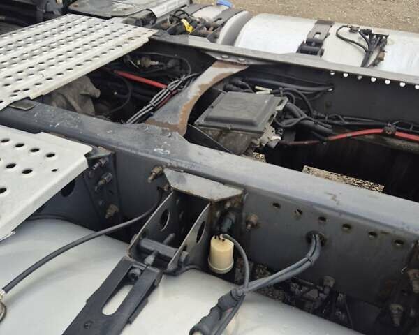 Белый Вольво FH 13, объемом двигателя 12.78 л и пробегом 700 тыс. км за 27841 $, фото 18 на Automoto.ua