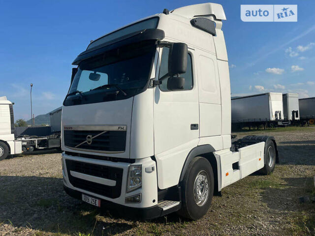 Белый Вольво FH 13, объемом двигателя 12.9 л и пробегом 60 тыс. км за 22000 $, фото 18 на Automoto.ua