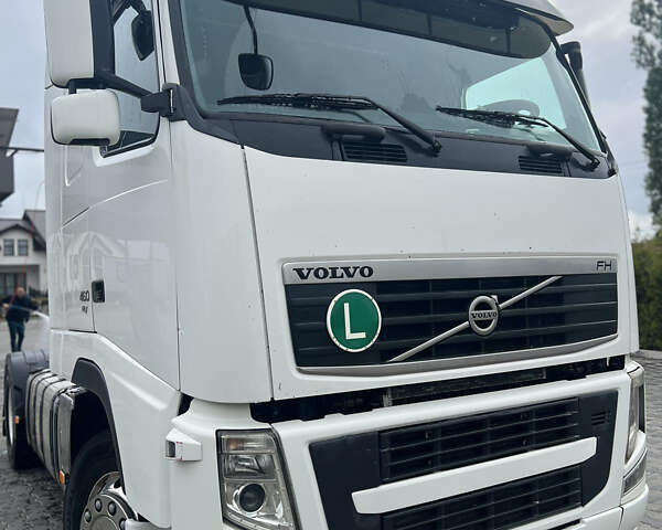 Белый Вольво FH 13, объемом двигателя 12.9 л и пробегом 1 тыс. км за 18000 $, фото 6 на Automoto.ua