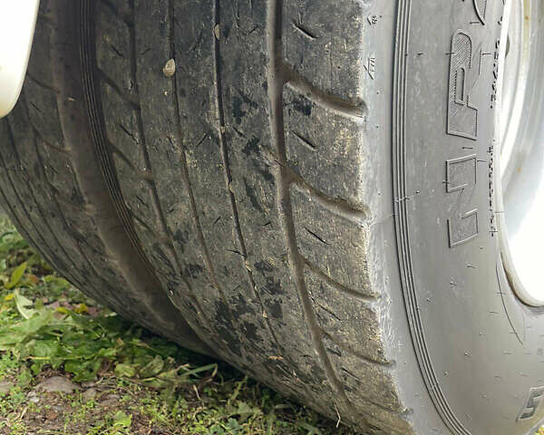 Белый Вольво FH 13, объемом двигателя 12.9 л и пробегом 60 тыс. км за 22000 $, фото 12 на Automoto.ua