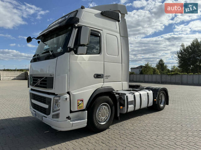 Белый Вольво FH 13, объемом двигателя 12.78 л и пробегом 2 тыс. км за 22300 $, фото 2 на Automoto.ua