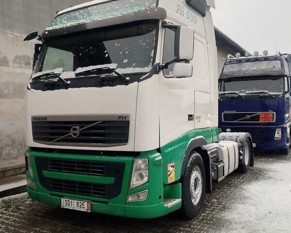 Белый Вольво FH 13, объемом двигателя 0 л и пробегом 900 тыс. км за 29196 $, фото 6 на Automoto.ua