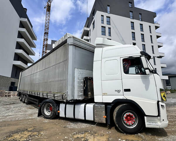 Білий Вольво FH 13, об'ємом двигуна 12.78 л та пробігом 936 тис. км за 10000 $, фото 13 на Automoto.ua