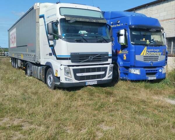 Белый Вольво FH 13, объемом двигателя 12.9 л и пробегом 780 тыс. км за 31500 $, фото 4 на Automoto.ua