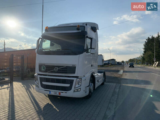 Белый Вольво FH 13, объемом двигателя 0 л и пробегом 219 тыс. км за 27000 $, фото 7 на Automoto.ua