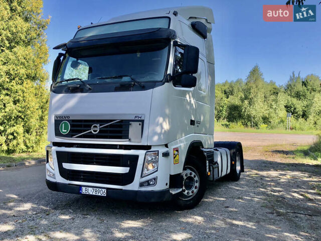 Білий Вольво FH 13, об'ємом двигуна 12 л та пробігом 150 тис. км за 23650 $, фото 5 на Automoto.ua