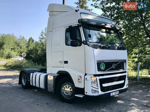 Білий Вольво FH 13, об'ємом двигуна 12 л та пробігом 150 тис. км за 23650 $, фото 12 на Automoto.ua