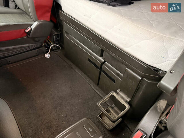 Білий Вольво FH 13, об'ємом двигуна 12.9 л та пробігом 1 тис. км за 28961 $, фото 17 на Automoto.ua