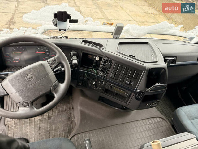 Белый Вольво FH 13, объемом двигателя 12.9 л и пробегом 1 тыс. км за 20000 $, фото 3 на Automoto.ua