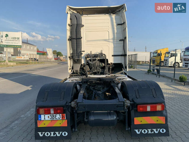 Белый Вольво FH 13, объемом двигателя 0 л и пробегом 219 тыс. км за 27000 $, фото 2 на Automoto.ua