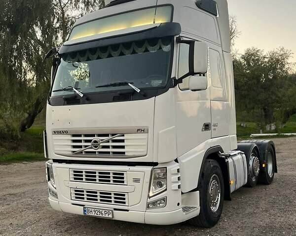 Вольво FH 13 2013 в Болграде на Automoto.ua Белый Вольво FH 13, объемом двигателя 12.78 л и пробегом 1 тыс. км за 25500 $, фото 12 на Automoto.ua
