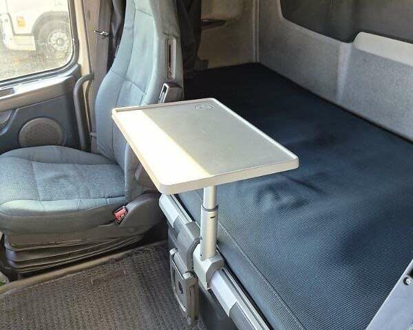 Белый Вольво FH 13, объемом двигателя 12.7 л и пробегом 1 тыс. км за 22500 $, фото 2 на Automoto.ua