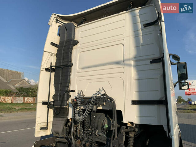 Белый Вольво FH 13, объемом двигателя 0 л и пробегом 219 тыс. км за 27000 $, фото 3 на Automoto.ua