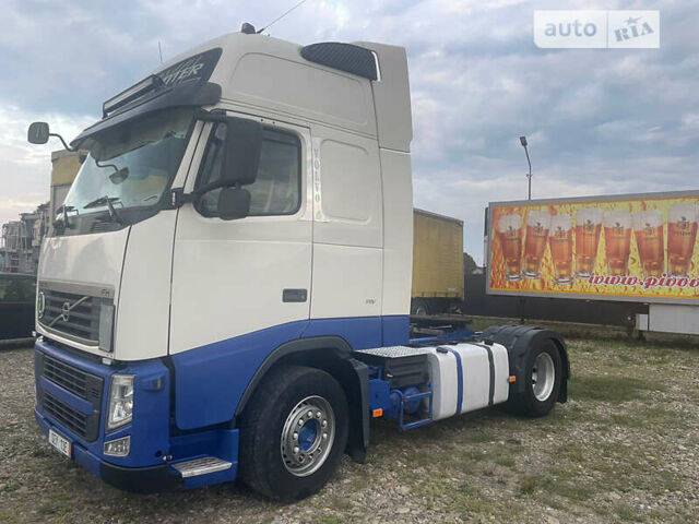Белый Вольво FH 13, объемом двигателя 12.9 л и пробегом 60 тыс. км за 33012 $, фото 6 на Automoto.ua