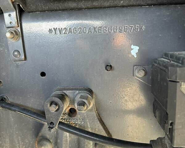 Вольво FH 13 2013 в Дрогобыче на Automoto.ua Белый Вольво FH 13, объемом двигателя 12.78 л и пробегом 1 тыс. км за 23500 $, фото 8 на Automoto.ua