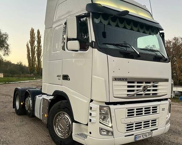 Вольво FH 13 2013 в Болграде на Automoto.ua Белый Вольво FH 13, объемом двигателя 12.78 л и пробегом 1 тыс. км за 25500 $, фото 17 на Automoto.ua