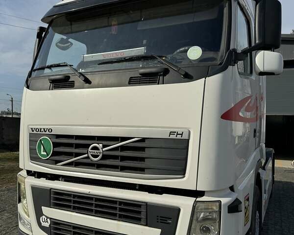 Вольво FH 13 2013 в Дрогобыче на Automoto.ua Белый Вольво FH 13, объемом двигателя 12.78 л и пробегом 1 тыс. км за 23500 $, фото 6 на Automoto.ua