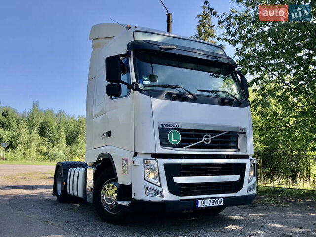 Білий Вольво FH 13, об'ємом двигуна 12 л та пробігом 150 тис. км за 23650 $, фото 4 на Automoto.ua