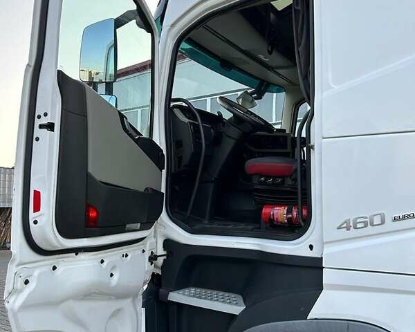 Белый Вольво FH 13, объемом двигателя 12.9 л и пробегом 948 тыс. км за 30100 $, фото 19 на Automoto.ua