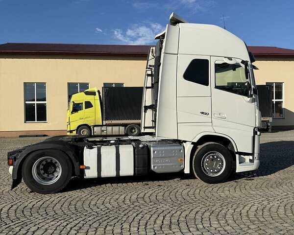 Білий Вольво FH 13, об'ємом двигуна 12.78 л та пробігом 840 тис. км за 32000 $, фото 13 на Automoto.ua