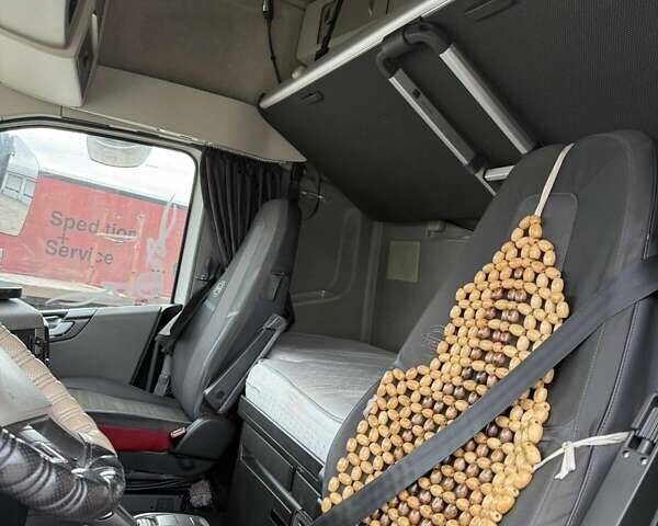 Белый Вольво FH 13, объемом двигателя 12.8 л и пробегом 1 тыс. км за 23800 $, фото 8 на Automoto.ua