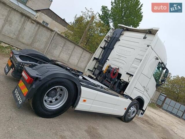 Белый Вольво FH 13, объемом двигателя 0 л и пробегом 902 тыс. км за 30000 $, фото 6 на Automoto.ua