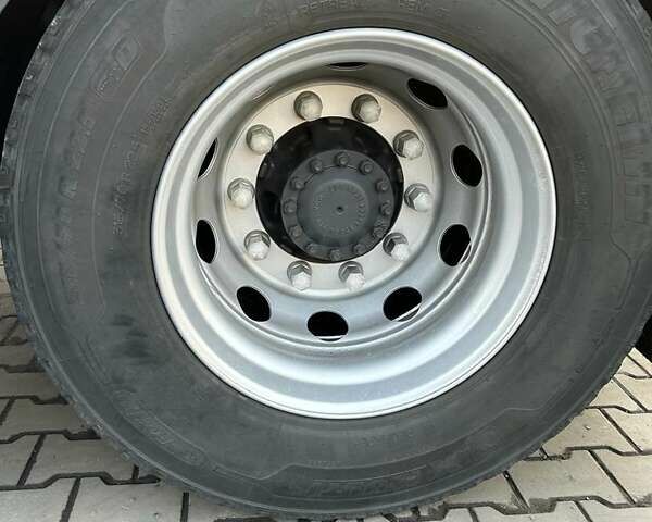 Белый Вольво FH 13, объемом двигателя 13 л и пробегом 948 тыс. км за 30100 $, фото 15 на Automoto.ua