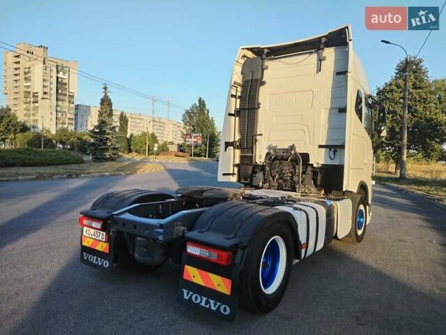 Белый Вольво FH 13, объемом двигателя 0 л и пробегом 809 тыс. км за 35900 $, фото 20 на Automoto.ua
