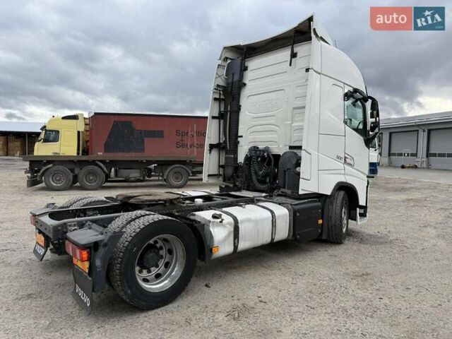 Белый Вольво FH 13, объемом двигателя 0 л и пробегом 1 тыс. км за 23800 $, фото 19 на Automoto.ua