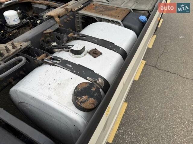 Вольво FH 13 2015 в Киеве на Automoto.ua Белый Вольво FH 13, объемом двигателя 12.8 л и пробегом 989 тыс. км за 28900 $, фото 11 на Automoto.ua
