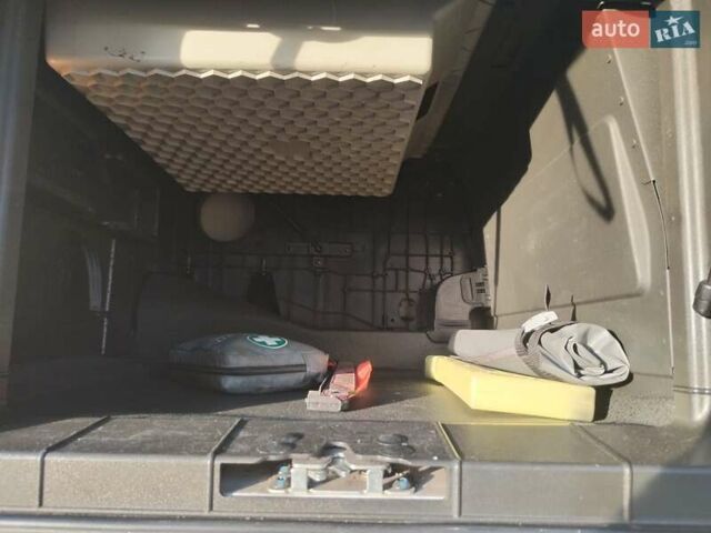 Белый Вольво FH 13, объемом двигателя 0 л и пробегом 809 тыс. км за 36000 $, фото 4 на Automoto.ua