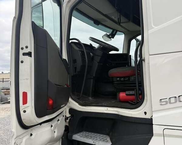 Белый Вольво FH 13, объемом двигателя 12.8 л и пробегом 122 тыс. км за 23500 $, фото 13 на Automoto.ua